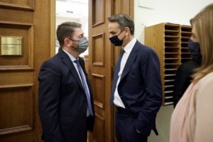 ΚΙΝΑΛ: "Απέτυχε να καθησυχάσει τους πολίτες για την ακρίβεια ο κ. Μητσοτάκης - Κινείται με τη λογική του "βλέποντας και κάνοντας"