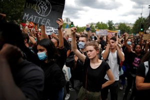 Σοκαριστικό βίντεο στην Ατλάντα: Νεκρός από πυρά αστυνομικού 27χρονος αφροαμερικανός  - Σοβαρά επεισόδια στην πόλη - εικόνα 9