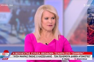 Συνάντηση "κορυφής" Κασσελάκη με Παγώνη στο νοσοκομείο Γιώργος Γεννηματάς- Υποδοχή με σέλφι και αγκαλιές [εικόνες] - εικόνα 12