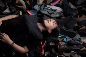 Ελένη Ευθυμίου: Το θέατρο έχει τη δύναμη να ανοίξει διάλογο πάνω σε κρίσιμα κοινωνικά θέματα