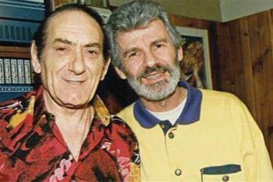 Δέκα χρόνια χωρίς τον Δημήτρη Μητροπάνο: Μεγάλη συναυλία με γνωστά ονόματα από το ΚΚΕ και την οικογένειά του - εικόνα 2