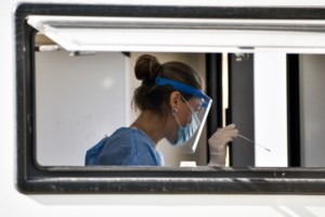 Κορονοϊός: Πλέον η πιθανότητα να προσβληθείς δύο φορές είναι υπαρκτή - εικόνα 3