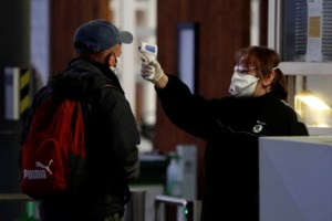 Το λεωφορείο "Voices of Brussels" κυκλοφορεί και μεταδίδει μηνύματα αγάπης - Βίντεο - εικόνα 2