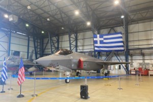 Στο Πεντάγωνο ο Κασσελάκης τη Δευτέρα για να ενημερωθεί για το νέο εξοπλιστικό πακέτο με τα F-35 - Το σχόλιο Αποστολάκη