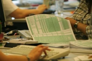 Φορολογικές δηλώσεις: Το νέο έντυπο Ε1 - Όλες οι αλλαγές και ο πίνακας για τους επαγγελματίες