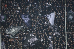 Ξεκίνησαν οι καμπάνες από τη ΔΕΑΒ: Λουκέτο στη Τούμπα για ένα ματς- Τι είπε ο 23χρονος οπλίτης που πέταξε την κροτίδα - εικόνα 2