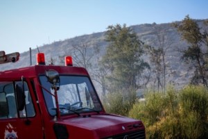 Φωτιά στην Κρήτη: Διπλό πύρινο μέτωπο σε Μεσαρά και Ρέθυμνο - 112 για εκκένωση περιοχών - Ενισχύθηκαν οι δυνάμεις