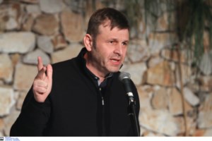 Εξαλλος ο Γκλέτσος στο Περιφερειακό Συμβούλιο: "Δεν θα με ξαναδιακόψεις εμένα ποτέ! Άκουσες τι σου είπα;" [Βίντεο]