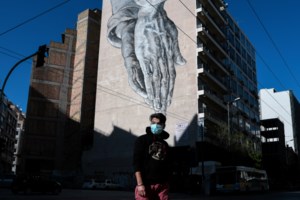 Τι είπε στον Νίκο Ευαγγελάτο η κόρη της γυναίκας 103 ετών που πέθανε από κορονοϊό - εικόνα 2