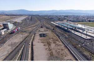 Τέμπη: "Διόρθωσαν με μπλάνκο την ώρα αλλαγής βάρδιας των σταθμαρχών μετά την τραγωδία" - Τι κατέθεσε ο 59χρονος