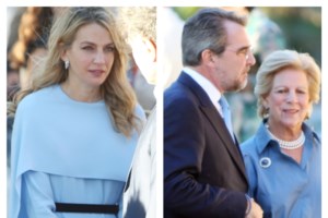 Διαχρονική κομψότητα: Η Καρυοφυλλιά Καραμπέτη επιβλητική και πανέμορφη σε εγκαίνια έκθεσης - εικόνα 6