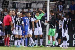 Δύσκολες στιγμές για τον "Καίσαρα" του ΠΑΟΚ: Νοσηλεύεται στη ΜΕΘ μετά το εγκεφαλικό