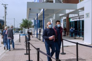 Γεωργαντάς: Από τον Σεπτέμβριο θα εμβολιάζονται και οι μαθητές - εικόνα 2