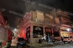 Βουλιαγμένη: Φωτιά σε αντιπροσωπεία αυτοκινήτων - Καταστράφηκε ολοσχερώς η επιχείρηση, εντοπίστηκαν γκαζάκια - εικόνα 2