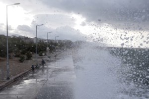 Καιρός-Αρναούτογλου: Προσοχή! Ποιες περιοχές θα "χτυπηθούν" από τις καταιγίδες τις επόμενες ώρες