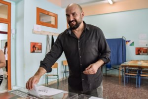 Αλέξης Τσίπρας: "Ο ΣΥΡΙΖΑ των 172.000 μελών είναι βέβαιο ότι θα είναι πρώτο κόμμα και με διαφορά στις επόμενες εκλογές" [Βίντεο] - εικόνα 2