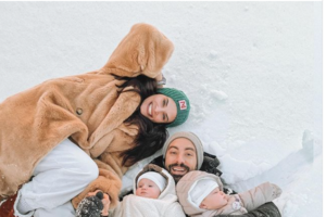 Τζούλια Νόβα: Βόλτα στα χιόνια με τη μελαχρινή κόρη της που γεννήθηκε πριν από ένα μήνα - εικόνα 5