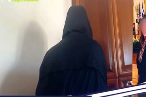 Διεθνής σπείρα απέσπασε 8 εκατ. ευρώ από τηλεφωνικές απάτες σε βάρος ηλικιωμένων: Δύο συλλήψεις στην Ελλάδα - εικόνα 2