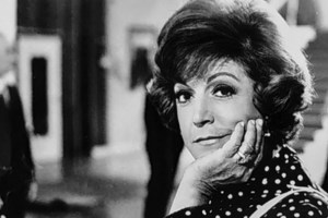 Ρένα Βλαχοπούλου: Το αρχοντικό της στην Κέρκυρα έγινε... rooms to let [Βίντεο]