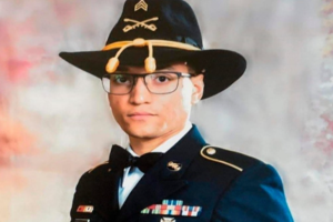 Φρίκη στις ΗΠΑ: Γυναίκα στρατιώτης αυτοκτόνησε μετά από ομαδικό βιασμό - "Πήραν τη ψυχή της", λέει η μητέρα της