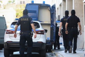 Νέα Φιλαδέλφεια: Kούγιας για επίθεση στην καφετέρια συλληφθέντα στους Αμπελόκηπους: Τον άφησαν ανυπεράσπιστο - εικόνα 4