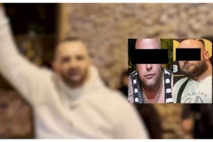 Πατήσια: Η στιγμή που ο 15χρονος κυνηγάει τον 16χρονο να τον μαχαιρώσει- Ο πατέρας του θύματος κάλεσε τη "συμμορία L" - εικόνα 4