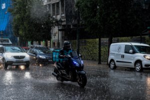 Ταξί: Αναστέλλεται η απεργία - Κυκλοφορούν κανονικά σήμερα λόγω της κακοκαιρίας