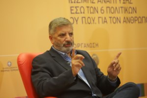 Στην Εντατική του Ευαγγελισμού παραμένει ο Γιάννης Πλακιωτάκης - Δεν υποχωρεί ο πυρετός
