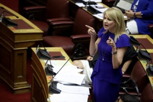 Δημόσιο "χαστούκι" Τσακαλώτου σε Τσίπρα: Δεν μπορούμε να λέμε τον Μητσοτάκη απατεώνα - εικόνα 5