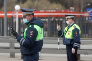 Οι ειδικοί συμφωνούν: Υπεύθυνος για τη μετάφορά του κορονοϊού από τα ζώα ο άνθρωπος