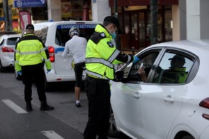 Μίνι-καζίνο στην Αθήνα: "Την πάτησαν" οι θαμώνες - 68 συλλήψεις και πρόστιμα άνω των 43.000 ευρώ - εικόνα 3