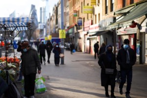 Alert: Εκκενώθηκε εργοστάσιο παρασκευής εμβολίων της AstraZeneca στην Ουαλία λόγω ύποπτου δέματος