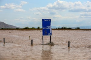 Κακοκαιρία Daniel: Μπαίνει πλαφόν σε είδη πρώτης ανάγκης μετά τις καταγγελίες για αισχροκέρδεια