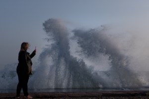 Κακοκαιρία από το βράδυ - Οι οδηγίες της Πολιτικής Προστασίας προς τους πολίτες