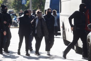 O γνωστός αντιεξουσιαστής Νίκος Ρωμανός συνελήφθη για τη γιάφκα στους Αμπελοκήπους - Βρέθηκε αποτύπωμά του - εικόνα 17