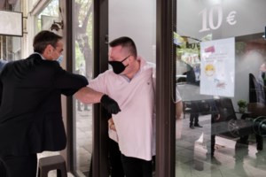 Νέα "βόμβα" από τον λοιμωξιολόγο Σύψα: Και του χρόνου το καλοκαίρι θα έχουμε τα μέτρα αυτά - εικόνα 2