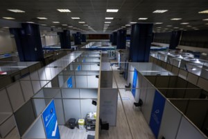 Μητσοτάκης από Mega εμβολιαστικό στο Περιστέρι: Αρχές Μαΐου θα έχουν εμβολιαστεί με μία δόση όλοι άνω των 60 ετών - εικόνα 12