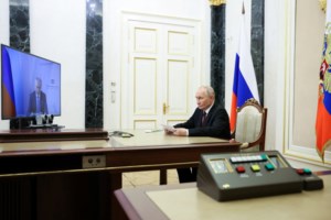 Πούτιν για Ζελένσκι: Είναι τοξική μορφή - Δίνει γελοίες διαταγές προκαλώντας αδικαιολόγητες απώλειες στον στρατό του