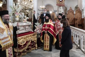 Κορονοϊός: Ο Μόσιαλος καρφώνει ψεκασμένους και ανώνυμα τρολ