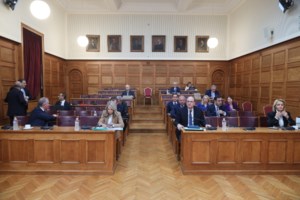 Εξεταστική ΟΠΕΚΕΠΕ: Το δικαίωμα της σιωπής επικαλέστηκε ο πρώην αντιπρόεδρος Ζερβός - Διαμαρτυρίες από την αντιπολίτευση