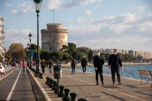 Θεσσαλονίκη: Η κυβέρνηση επιτάσσει τις δύο πρώτες ιδιωτικές κλινικές - Πόλεμος για ένα κρεβάτι ΜΕΘ - εικόνα 4