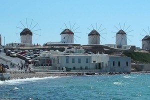 Κορονοϊός: Αντιδράσεις για τη μεταφορά του μοριακού αναλυτή από τη Σύρο-  Ποιά είναι η αλήθεια