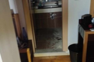 Εισβολή ατόμου σε ξενοδοχείο στο Νέο Φάληρο - Απείλησε υπάλληλο με μαχαίρι