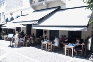Πώς θα μπαίνουμε σε εστιατόρια και μπαρ: Τι ισχύει πλέον για εμβολιασμένους και ανεμβολίαστους- Πώς θα γίνεται ο έλεγχος - εικόνα 3