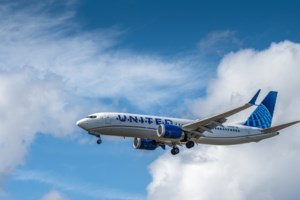 Ισπανία: Σύγκρουση αεροσκάφους με πουλί προκάλεσε μεγάλη ρωγμή στο μπροστινό μέρος - Aναγκαστική προσγείωση