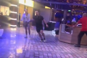 Τρόμος στη θάλασσα: Κρουαζιερόπλοιο διέσχισε τον Πορθμό του Ντρέικ, τα πιο άγρια νερά του πλανήτη, με κύματα 12 μέτρων [βίντεο] - εικόνα 6