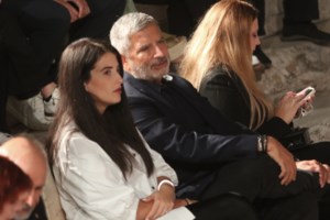 Η πεθερά του Πατούλη για τον γάμο της κόρης της και το φύλο του μωρού: Είναι αγόρι, έχουμε ετοιμασίες, είμαι πολύ χαρούμενη - εικόνα 11