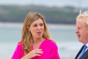 Βρετανία: Οι ΑΒΒΑ απαντούν για το κορονο-πάρτι με τραγούδια τους στην Ντάουνινγκ Στριτ - εικόνα 3