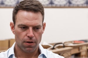 Ο Κασσελάκης στο... χακί: Πάει φαντάρος για 20 μέρες στην παραμεθόριο - Θα εξαγοράσει την υπόλοιπη θητεία του