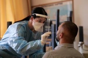 Κορονοϊός: Lockdown στην Καστοριά - Σε κρίσιμη κατάσταση Γιάννενα, Θεσσαλονίκη, Σέρρες, Λάρισα και Βοιωτία (Επίπεδο 3)